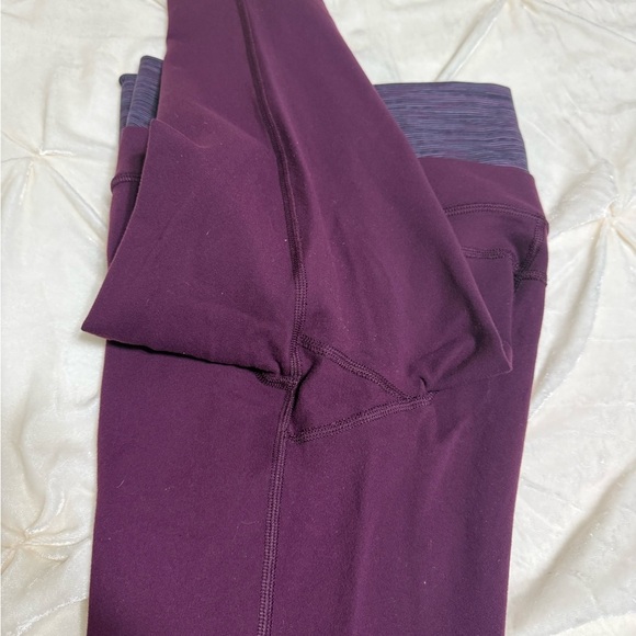 Lululemon En Route Crop size 4 
Plum / Wee Are From Space September Plum - Picture 15 of 16